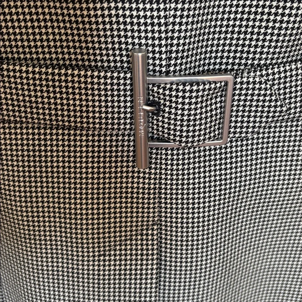 Alexander McQueen. Stunning Houndstooth Blazer. Impeccable like new condition. - Picture 9 of 16
